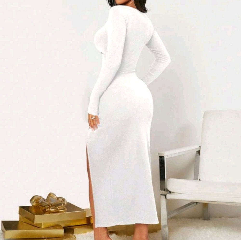 🆕️Elegant White Cut-Out Maxi Dress - Picture 2 of 5
